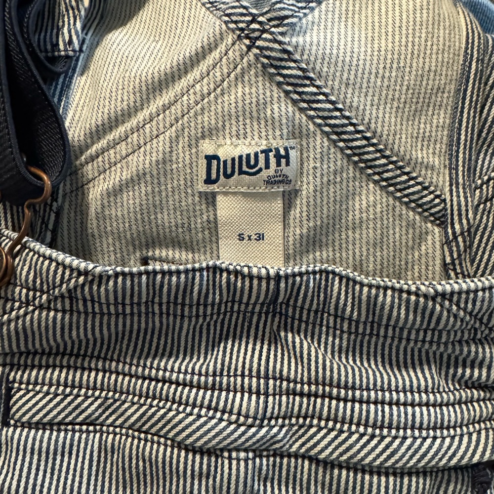 Duluth railroad striped overalls women’s size small. Fit a size 4 to 8.